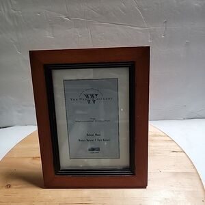 The Weston Gallery Natural Wood  Metropolitan Collection Picture Frame 5" x7"